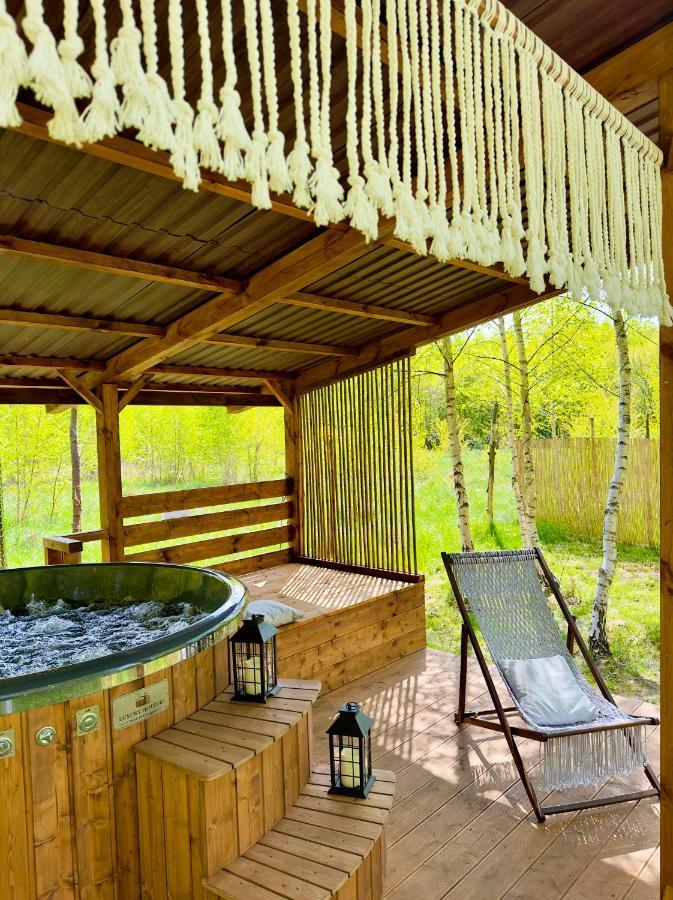 Holiday home Nad Zegrzem Z Prywatnym Jacuzzi